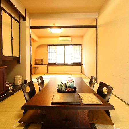 Отель Gokuraku Onsen Takumi No Yado Takaharu Экстерьер фото