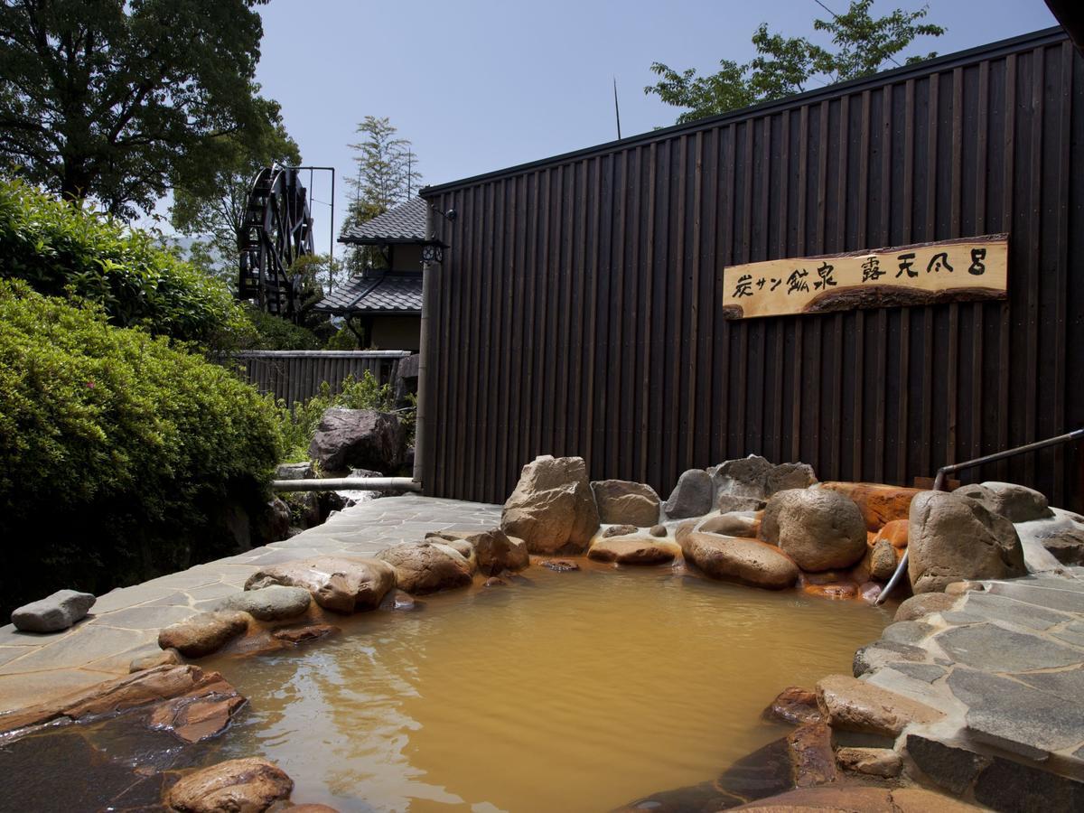 Отель Gokuraku Onsen Takumi No Yado Takaharu Экстерьер фото