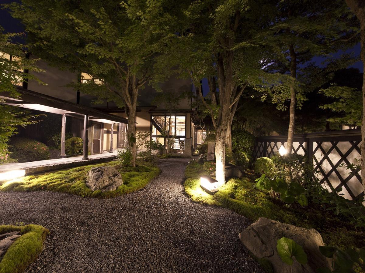 Отель Gokuraku Onsen Takumi No Yado Takaharu Экстерьер фото